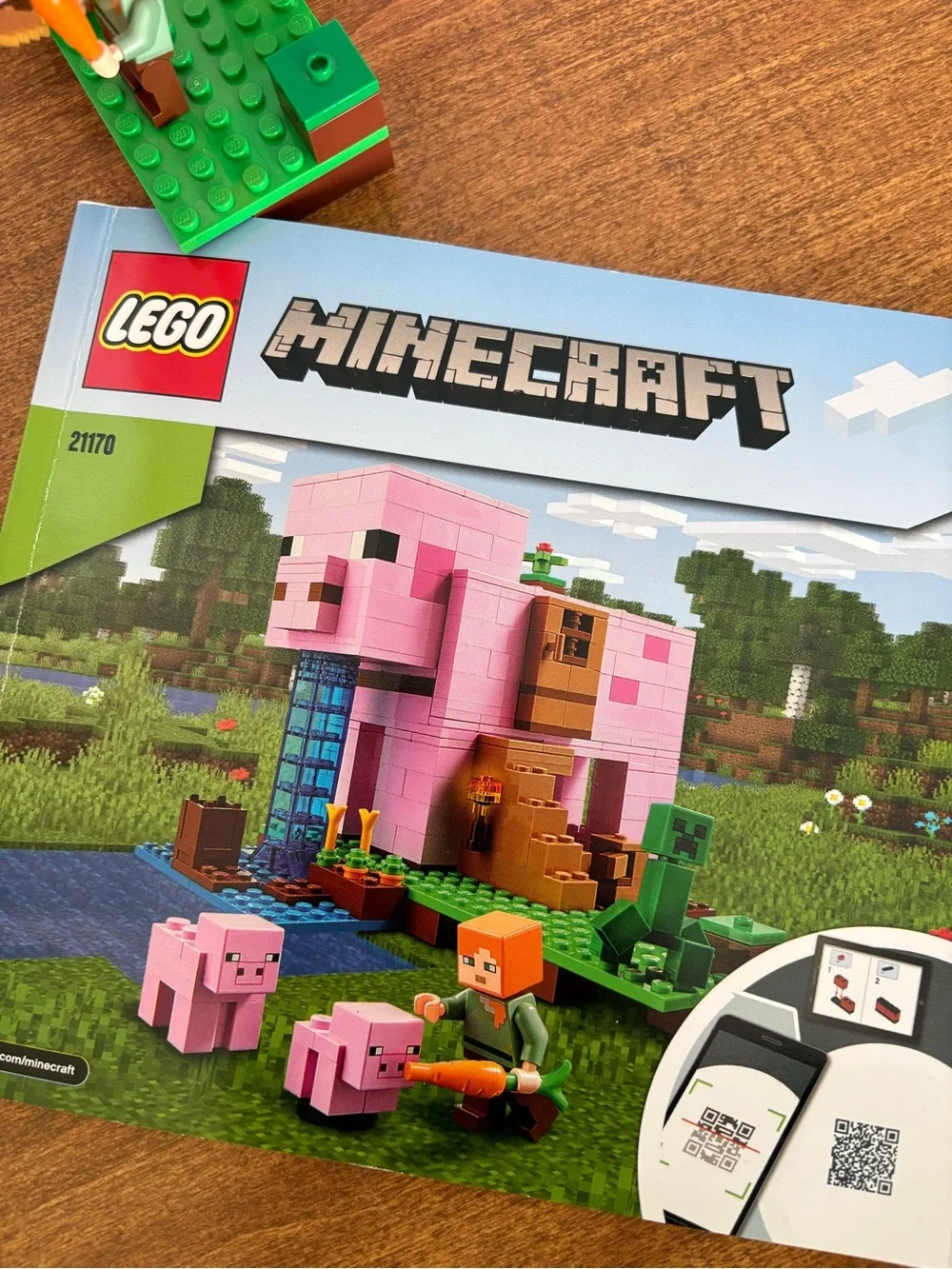 Lego Minecraft Retired 21170 The Pig House
